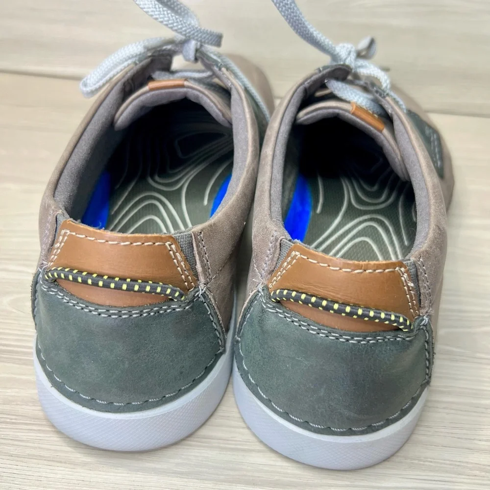 Clarks Brown and Green‎ Leather Loafers